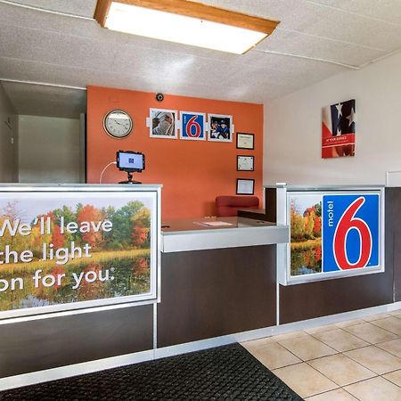 Motel 6-New Stanton, Pa Eksteriør bilde